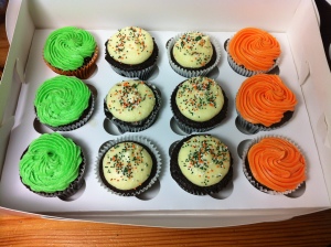 rish themed vanilla cupcakes, St patrick's day cupcakes