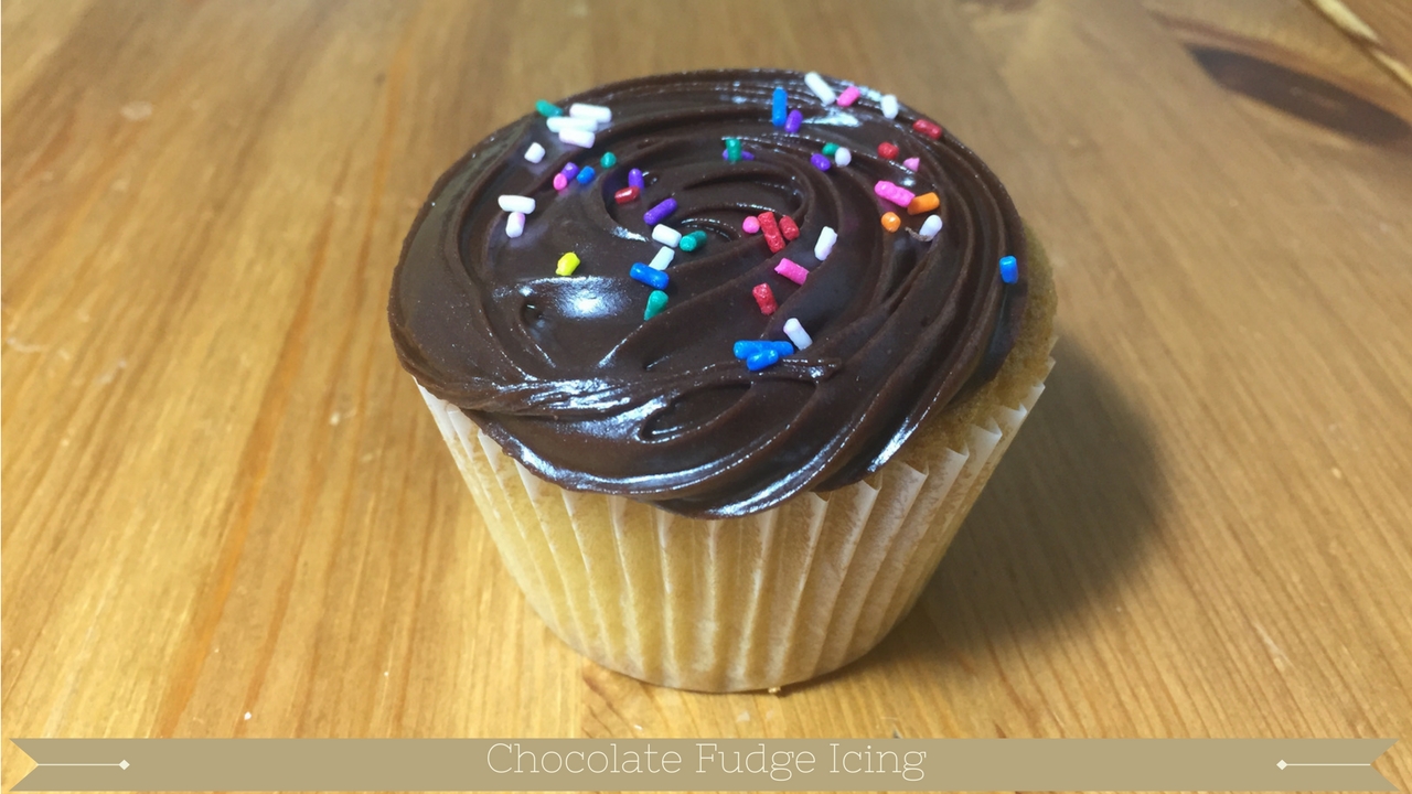 Chocolate fudge icing : Chocolate icing