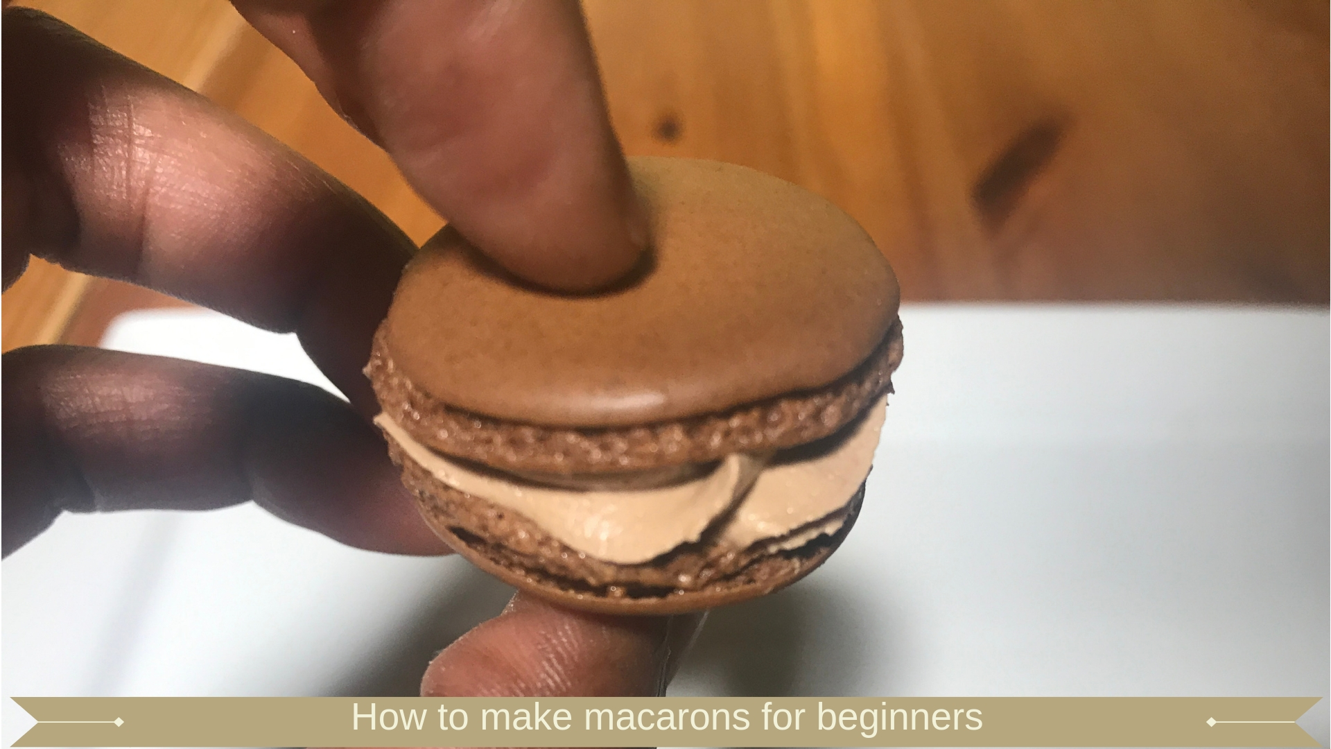 How to make macarons for beginners : Chocolate macarons
