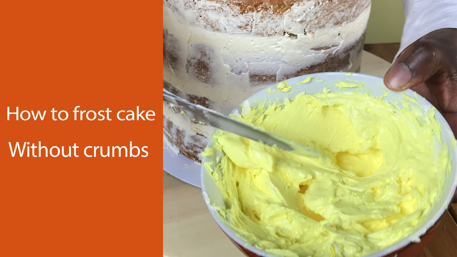 How to frost cake without crumbs